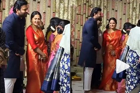 Anushka shetty latest selfie @ baahubali 2 shooting completation. Prabhas, Anushka spotted dancing at Rajamoulli's son ...