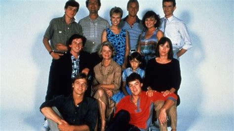 Original Neighbours Cast And Where They Ended Up