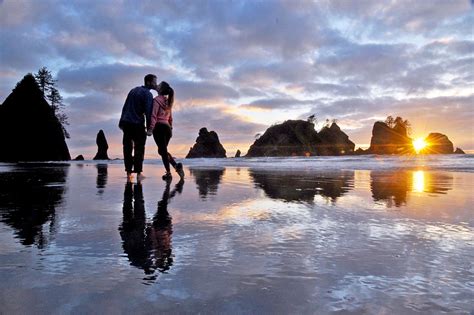 The sandy landscape is pristine, the rugged sea stacks are massive, the tide pools are full of life, and you feel as if you're in the middle of the wilderness. Ultimate Guide to Camping on Shi Shi Beach | Two Wandering ...