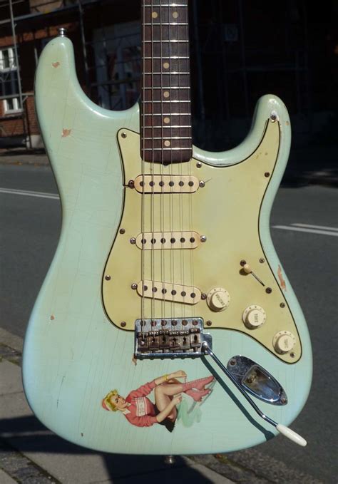 Fender Vintage Stratocaster 1963 Sonic Blue Guitar For Sale Plektrum