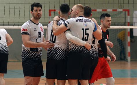 Siatkówka od a do z. Siatkówka, 2 liga mężczyzn. Drużyny Extrans Sędziszów ...