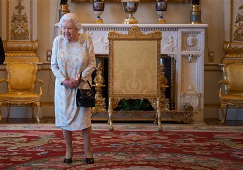What Does Queen Elizabeths Bedroom Look Like Bedroom Poster