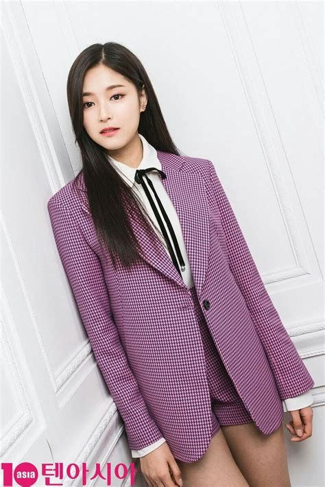 Hyunjin~loona~kimhyunjin Girl Fashion Kim
