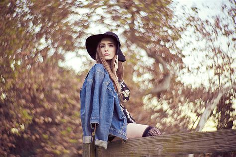 Diposting oleh unknown di 11.59. Swirly Bokeh Lens Mur Mer (Amazing Portrait Lens) | KASKUS