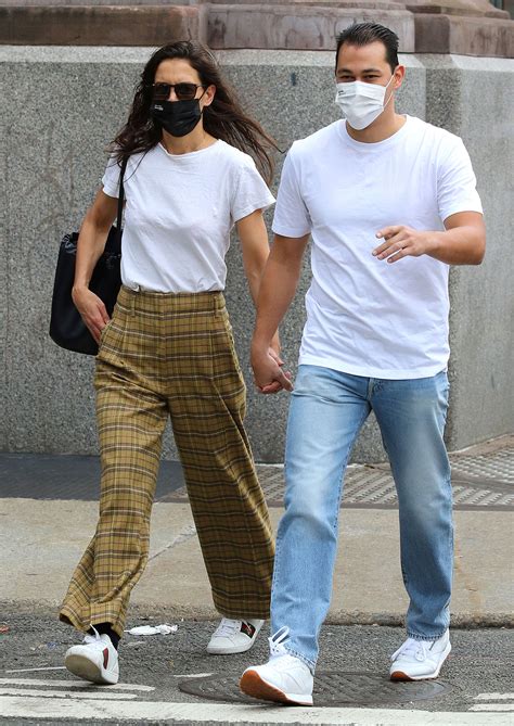 Katie Holmes And Boyfriend Emilio Vitolo Jr Match Clothes In NYC