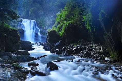 Free Best Pictures Beautiful Taiwan Forest Waterfalls Wallpapers