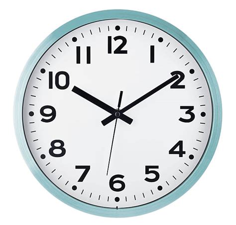 5900 Wall Clocks Photos Stock Photos Pictures And Royalty Free Images