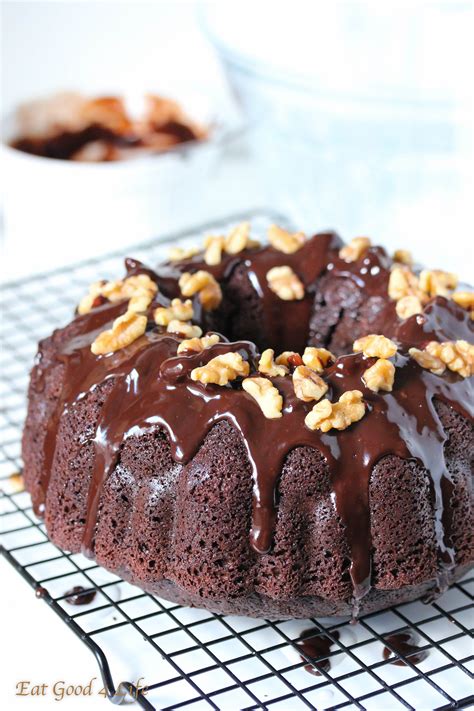 How to make chocolate glaze for bundt cakes. Triple chocolate bundt cake