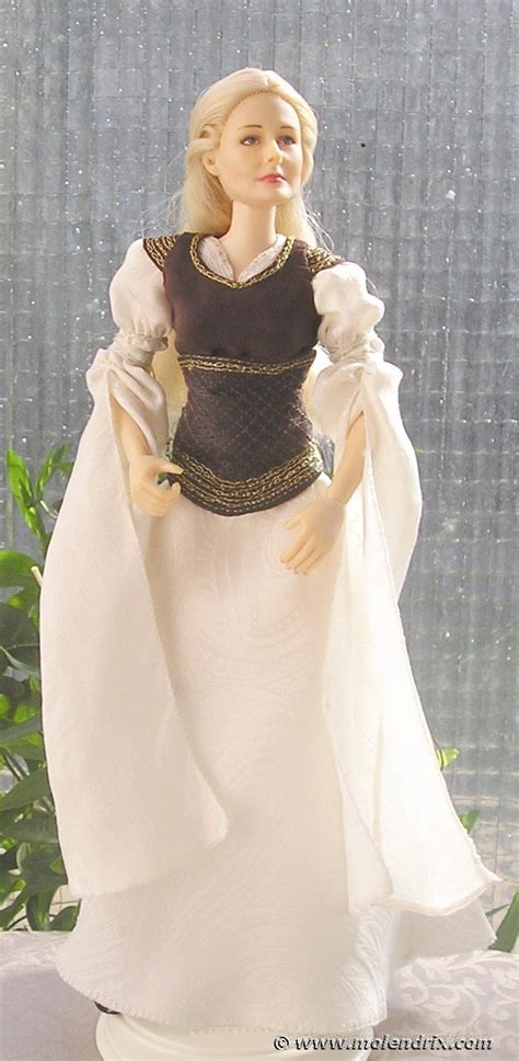 Éowyn - Shieldmaiden outfit - LOTR OOAK dress for Barbie doll