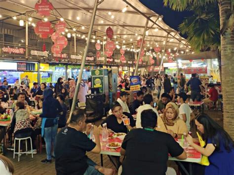 Sudirman Street Food Bandung Culinary Spot – IdeTrips