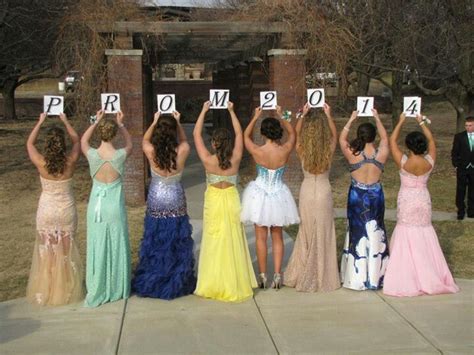 Pin By Wendy Summey On Picture Ideas Prom Photos Prom Picture Poses