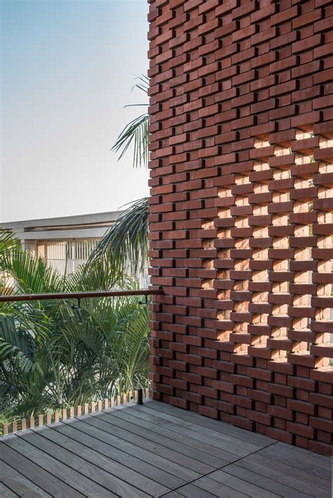 The Brick Curtain House In India By Design Work Group Livin Spaces