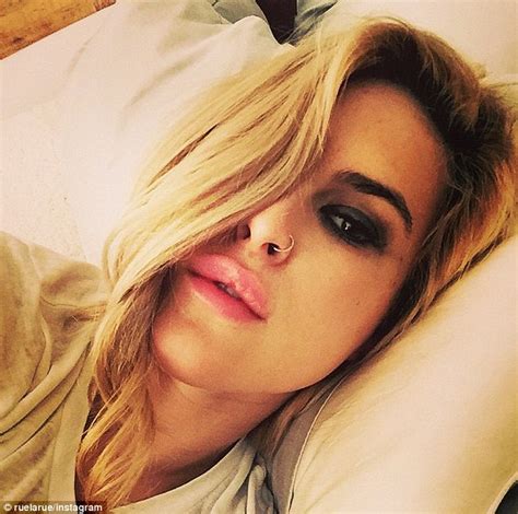 Rumer Willis Posts Sultry Selfie Where She Looks Nothing Like Her