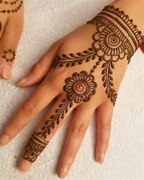Henna Tattoo Kit Beginner Henna Designs Henna Tattoo Designs Simple Simple Henna