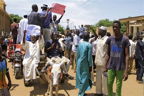 Thousands Of Sudans Hausa Protest After Deadly Clashes Over Land