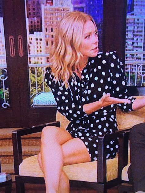 Love Kelly Ripa No Upskirts But A Great Short Dress Hot Sex Picture