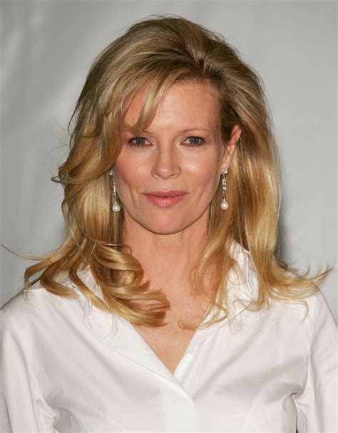 Kim Basinger Photo Gallery