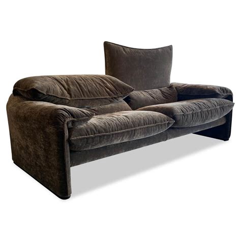 Hulsta sofa hs 420 sofa mit ruckenfunktion rampe in nussbaum stoff jil in grau made in germany hulsta sofa sofa wohnzimmer design. Sofa Maralunga XL Stoff F Alcantara Braun Grau mit ...