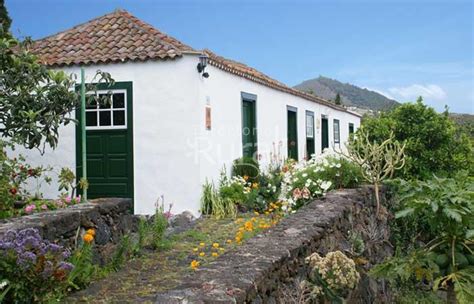 Aquí tienes una selección de las mejores casas rurales en las palmas, alojamientos de alquiler íntegro o completo, o por habitaciones para que puedas reservar online con total comodidad. Casa Rural Rosa María - Casa Rural en Villa De Mazo - La ...