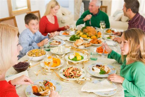 Abendessen Familie Essen Stock Bild Colourbox