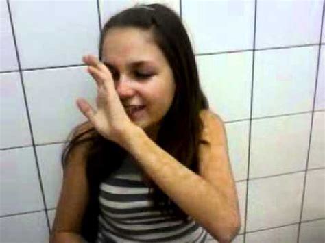 Menina Amamanda Chorando Pra Tomar A Vacina Dos Anos Youtube