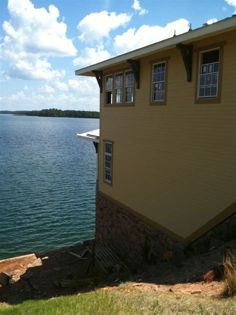 Aliant Bank Auctioning Water's Edge Development On Lake Martin - Lake