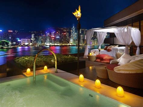 The 7 Sexiest Honeymoon Suites In The World Romantic Hotel Luxury Hotel Honeymoon Suite
