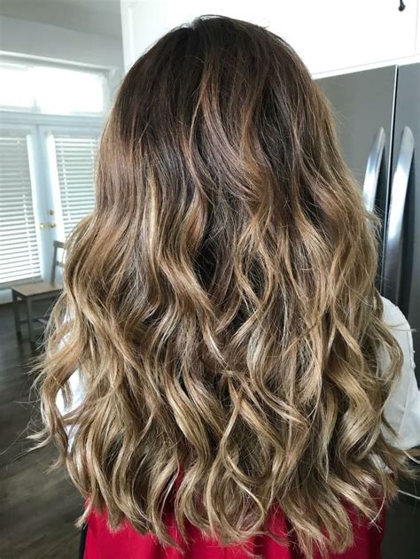 Natural curly hair works great for this style as long as it's properly cut according to the amount of curl in the hair and styled with the right products. Light brown hair, curled with 1 inch want. Long hair brown ...