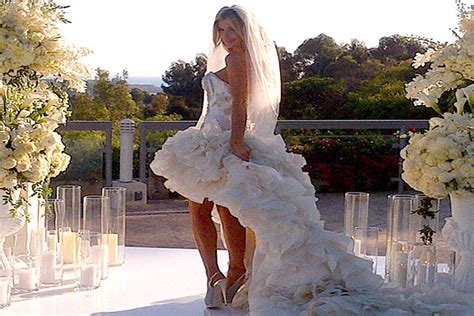 All About Joanna Krupas Wedding Dress The Daily Dish