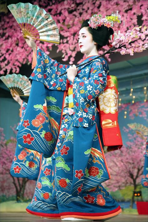 K O T O H A Miyako Odori Japan Fashion Japanese Women Kimono Japan
