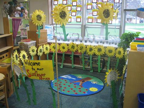 Pin By Lindsay Lane On Sunflowers Classroom Decor Sunflower House