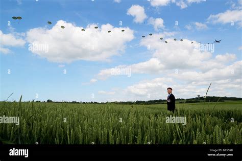 Normandy Veteran Fred Glover 88 9th Parachute Battalion Watches A