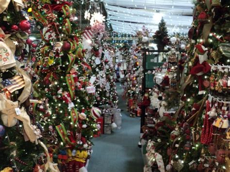 Christmas home décor & ornaments. The Christmas Factory Is The Biggest and Best Christmas Store In Pennsylvania