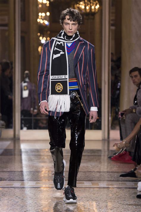 Versace Fall Winter 2018 Mens Collection The Skinny Beep