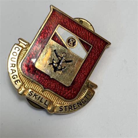 Vintage Lapel Pin Military Crest 5th Engineer Battalion Courage Skill