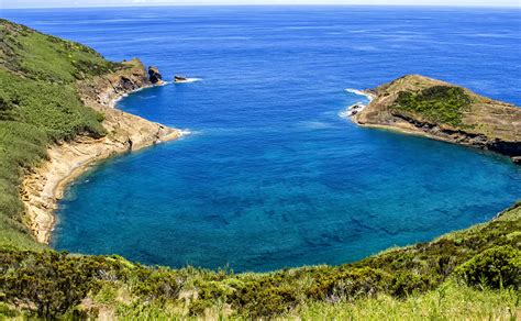 Açores) is an autonomous region. Top 5 Reasons To Buy Property In The Azores - Green-Acres Blog