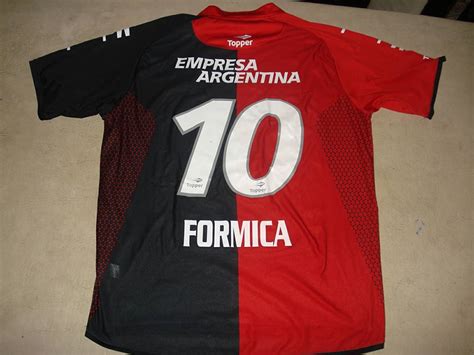 Rosario, provincia de santa fe. Newells Old Boys Home football shirt 2010 - 2011.
