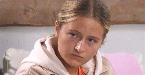 Emmerdale Exit For Amelia Spencer After Heartbreaking Health Diagnosis Ok Magazine