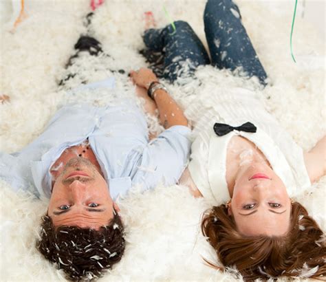 Jimmy barranco — pillow fight (саундтрек из фильма adjuration). An Adorable Pillow FIght with Feathers + Balloons | Green ...