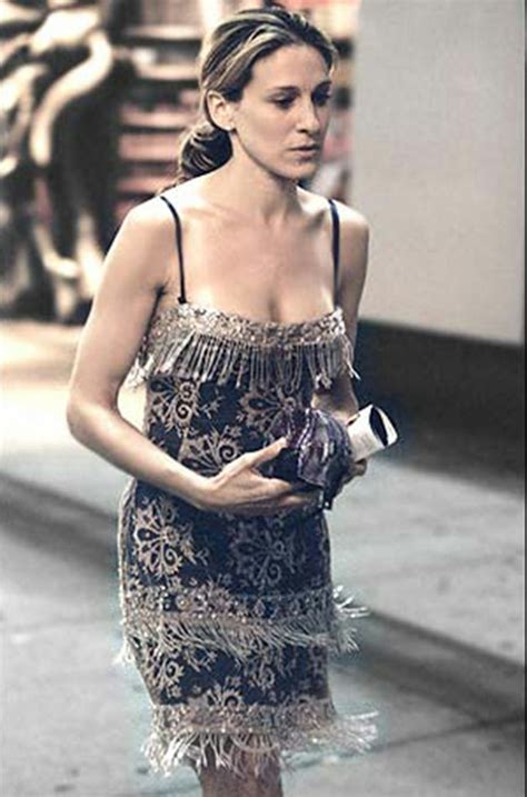 11 Carrie Bradshaw Outfits From Sex And The City That Are Totally