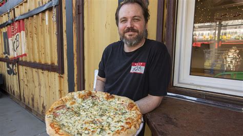 How Bobs Pizza Made ‘pilsen Style A Thing Eater Chicago