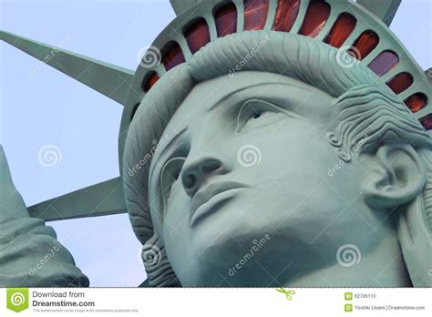 Schöpfer der statue of liberty war der bildhauer frédéric auguste bartholdi aus colmar. Das Freiheitsstatue, Amerika, Amerikanisches Symbol ...
