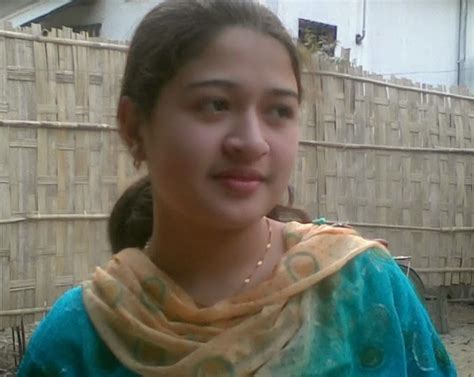Sexy Bangladeshi Cute Local Teen Girl Nice Smiling Skimpylingerie