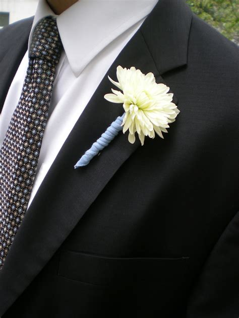 Diy Bouquet And Boutonniere Generation T