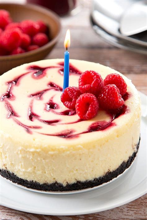 I wanted each cake layer to be at least an inch tall, so i knew i'd have to play around this. Raspberry Swirl Cheesecake | Recipe | Small cheesecake ...