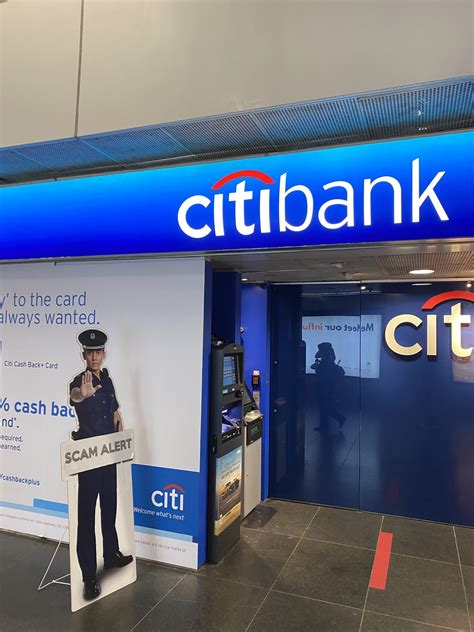 These scams are getting more and more elaborate : r/singapore