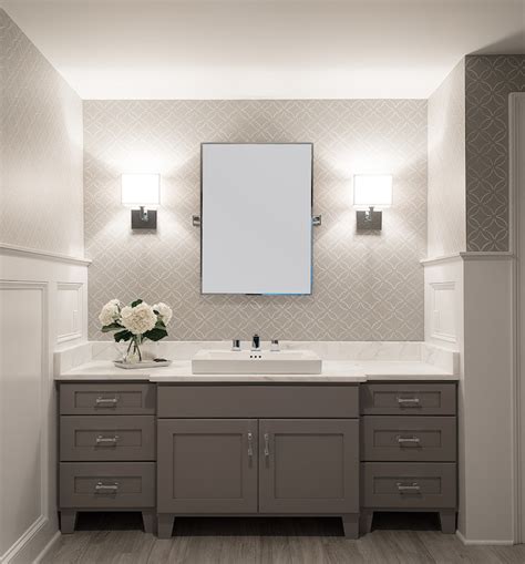 White And Grey Bathroom Design Ideas