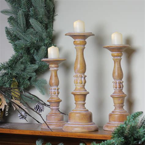 Raz Set Of 3 Assorted Size Rustic White Dusted Pillar