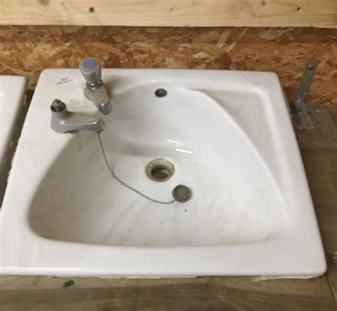 Sanitaryware Clearance Authentic Reclamation