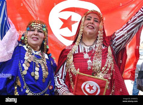 Tunis Tunisia 13th Mar 2022 Tunisian Women Dressed In Traditional